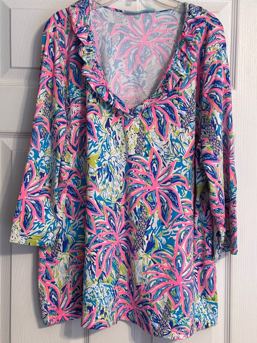 Anthony’s Resort Wear Pink Blue Green Tropical Palm UPF50 Ruffle V-Neck Top XXL